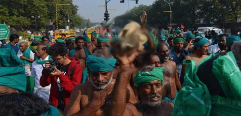 மேகதாது விவகாரம் : தஞ்சையில் இருந்து மேகதாது நோக்கி விவசாயிகள் பேரணி  தொடங்கியது..