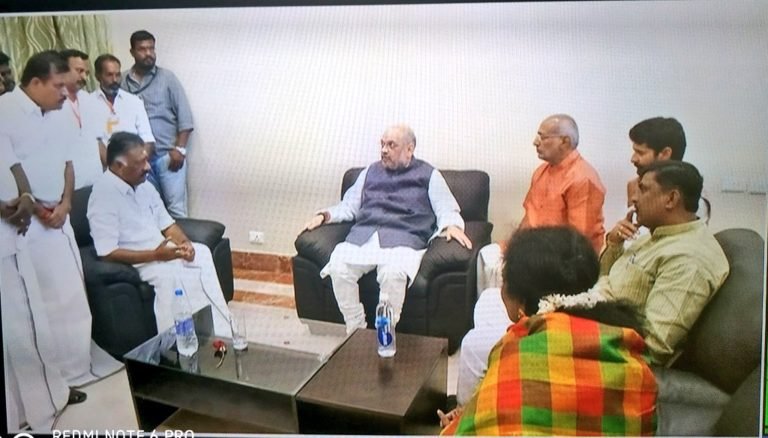 பாஜக தலைவர் அமித்ஷாவுடன் துணை முதல்வர் ஓ. பன்னீர் செல்வம் சந்திப்பு