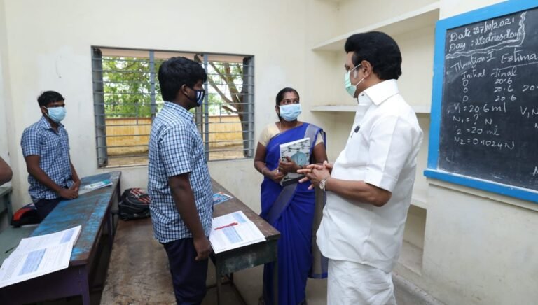 விழுப்புரம் மாவட்டம் கடப்பாக்கம் அரசு பள்ளியில் முதல்வர் ஸ்டாலின்  ஆய்வு ..