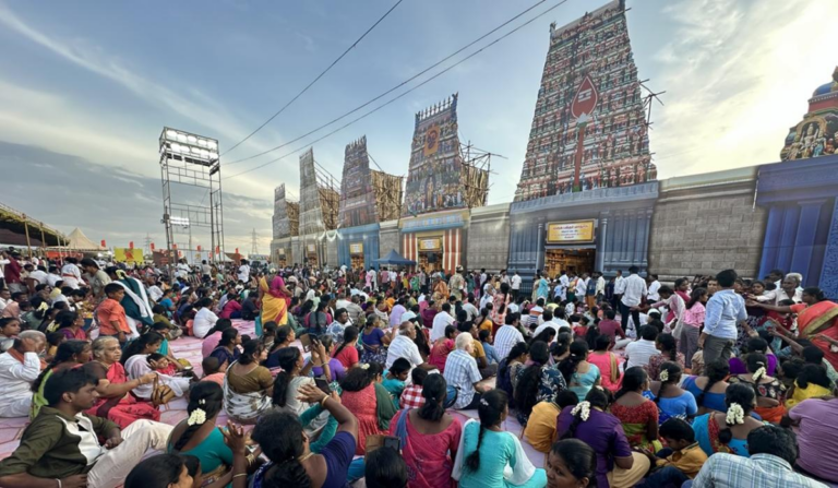 மதுரையில் களை கட்டிய முருகன் மாநாடு..