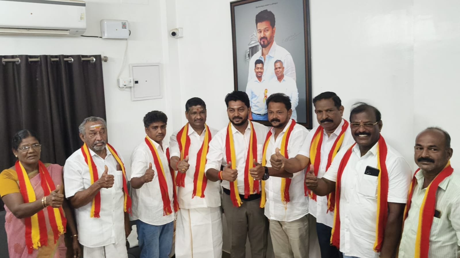 காரைக்குடியில் தவெக -வில் இணைந்த திமுக,அதிமுக, உள்ளிட்ட மாற்று கட்சியினர்..