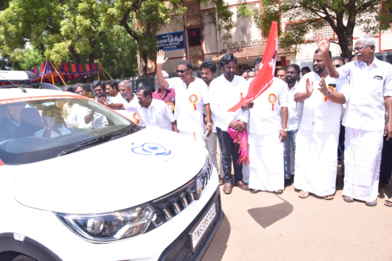 காரைக்குடியில் மக்கள் மன்றத்தின் 21வது ஆண்டுவிழா :நான்கு கட்டணமில்லா ஊர்தி சேவை தொடக்கம்…