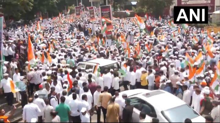 “மோடியின் திருட்டு அதிகாரத்தை குழிதோண்டி ஆழ புதையுங்கள் “:உத்தவ் தாக்ரே..